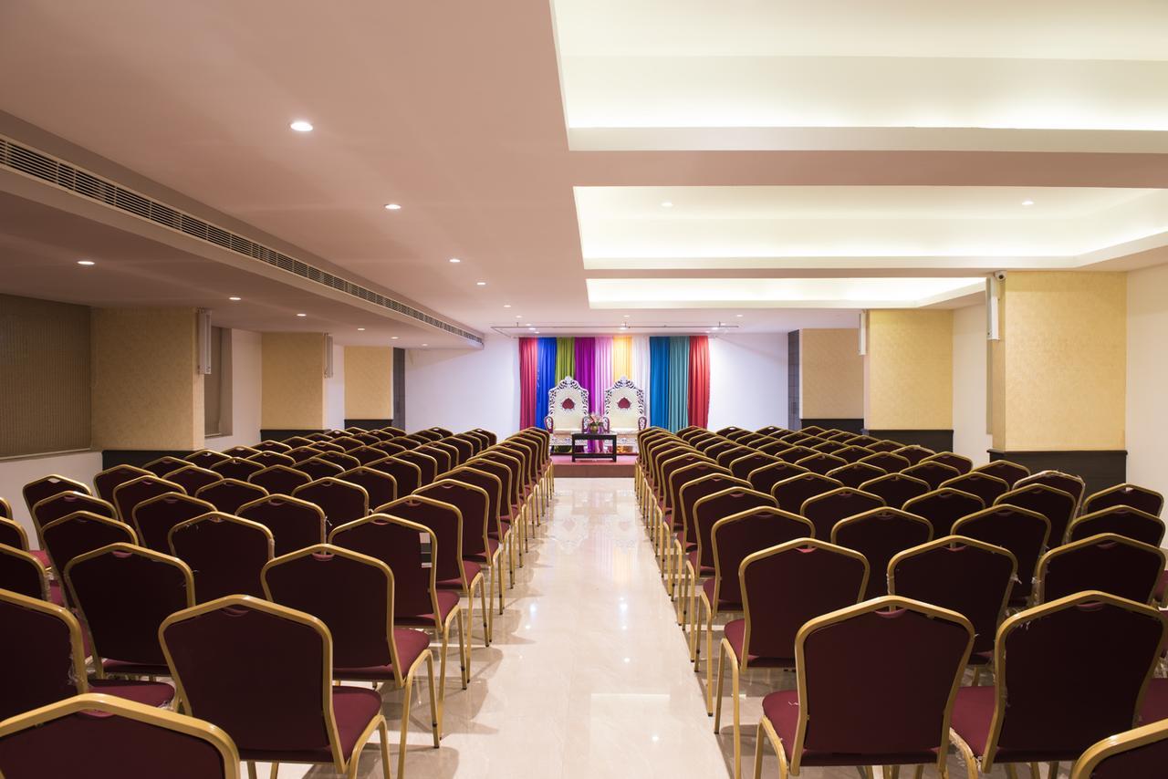 Lalitha Inn Guruvāyūr Kültér fotó