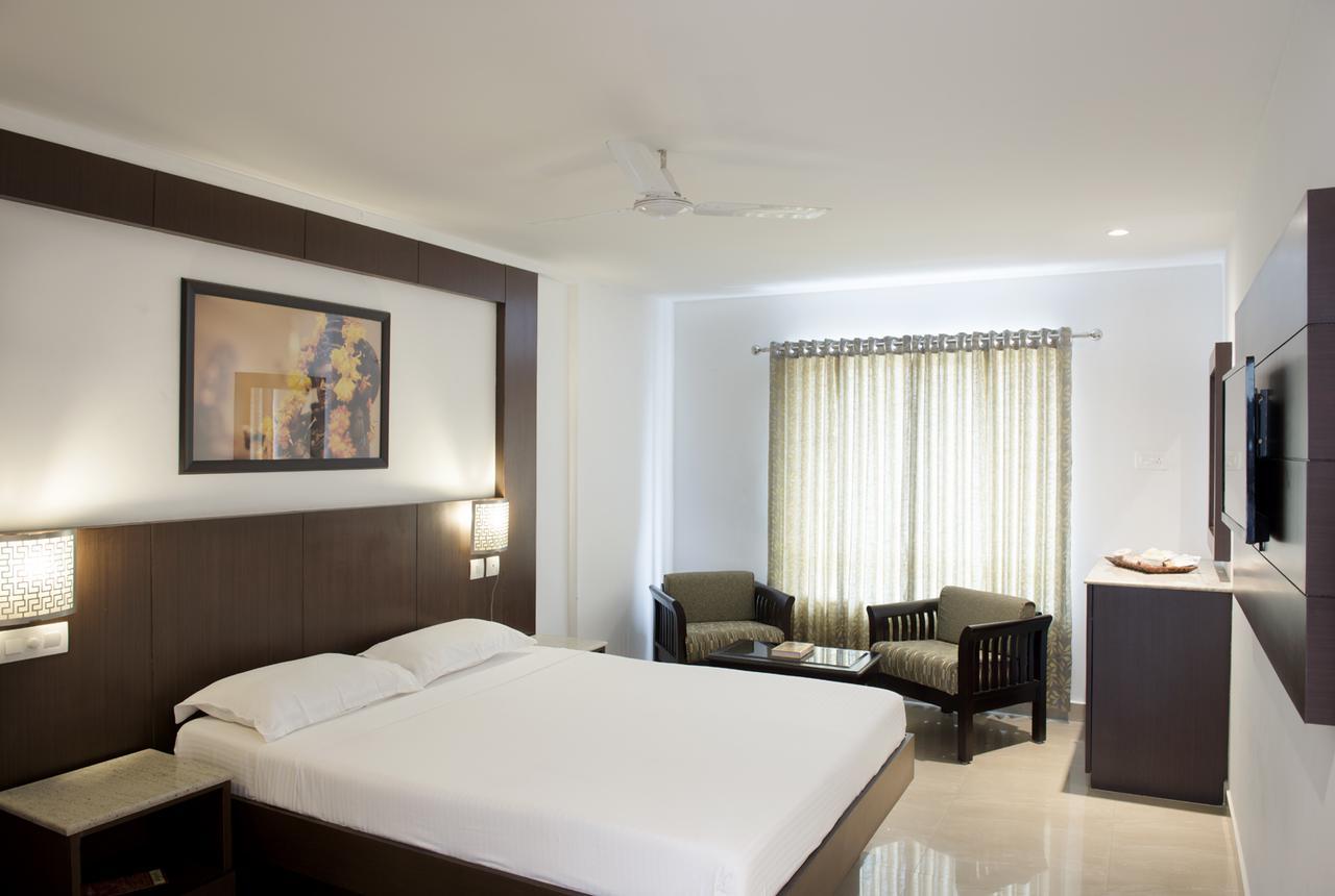 Lalitha Inn Guruvāyūr Kültér fotó